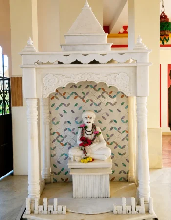 Shri Sant Santaji Maharaj Temple